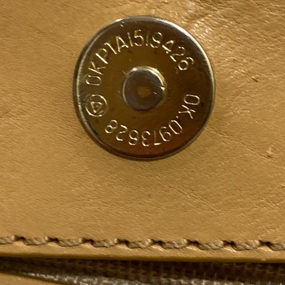 Michael Kors Tan Leather Gansevoort Tote Bag - Picture 11 of 15